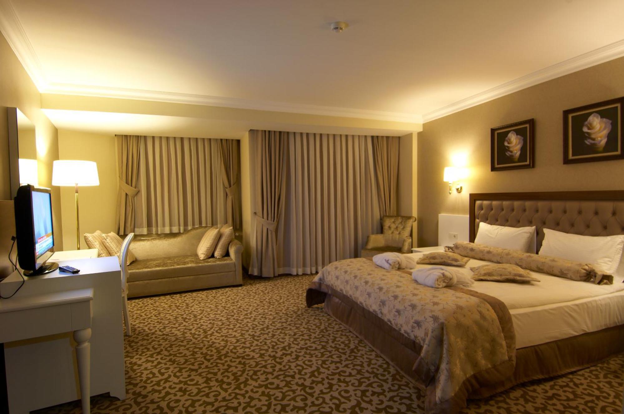 Safran Thermal Resort Sandıklı Exterior foto